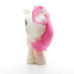 Hasbro January Carnation Birthflower Ponies Vintage G1 Mail Order My Little Pony -Hasbro Fun Toys Birthflower ponies vintage g1 my little pony mail order offer
