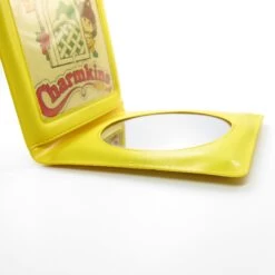 Hasbro Charmkins Pocket Mirror Yellow Vinyl Wallet With Brown Eyed Susan -Hasbro Fun Toys Brown eyed susan charmkins mirror yellow wallet