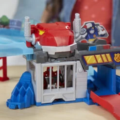 Hasbro PLAYSKOOL HEROES Transformers Rescue Bots Flip Racers Chomp & Chase Raceway -Hasbro Fun Toys C0216c 73046.1653711352