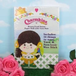 Hasbro Charmkins Brown Eyed Susan Paper Doll With Yarn Hair Boxed Set With Clothes