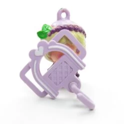 Hasbro Mollyberry Charmkins Shoelace Hanger And Charm -Hasbro Fun Toys Charmkins mollyberry necklace ribbon hanger