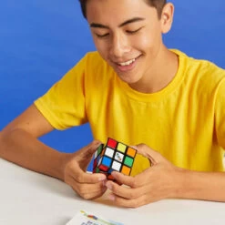 Hasbro Gaming Rubik's Solve The Cube Bundle -Hasbro Fun Toys E9655 6 21337.1638832404