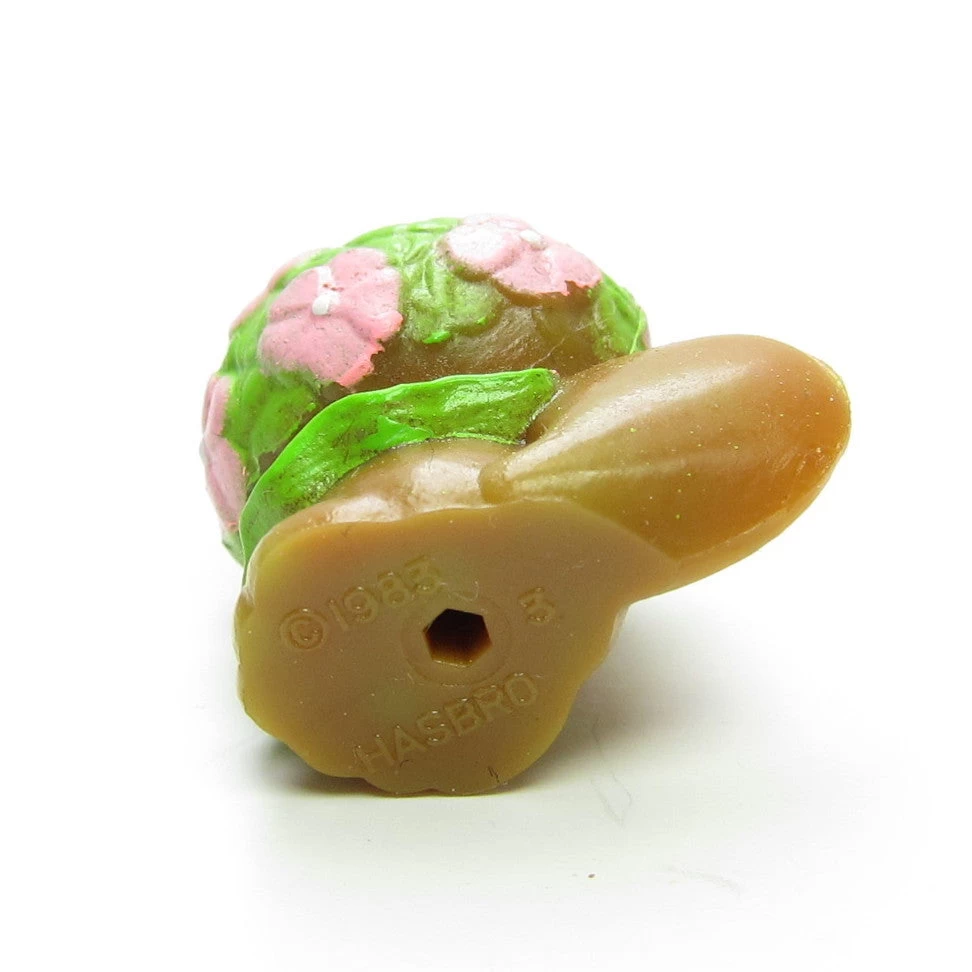 Hasbro Busy Lizzie Beaver Charmkins Flower Pocket Clip Hanger 7 Hasbro Busy Lizzie Beaver Charmkins Flower Pocket Clip Hanger - Image 5