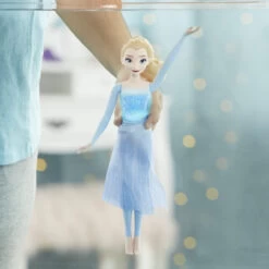 Hasbro Disney Frozen 2: Splash And Sparkle Elsa Doll 12 Hasbro Disney Frozen 2: Splash And Sparkle Elsa Doll -Hasbro Fun Toys F0594 3 92469.1667938833