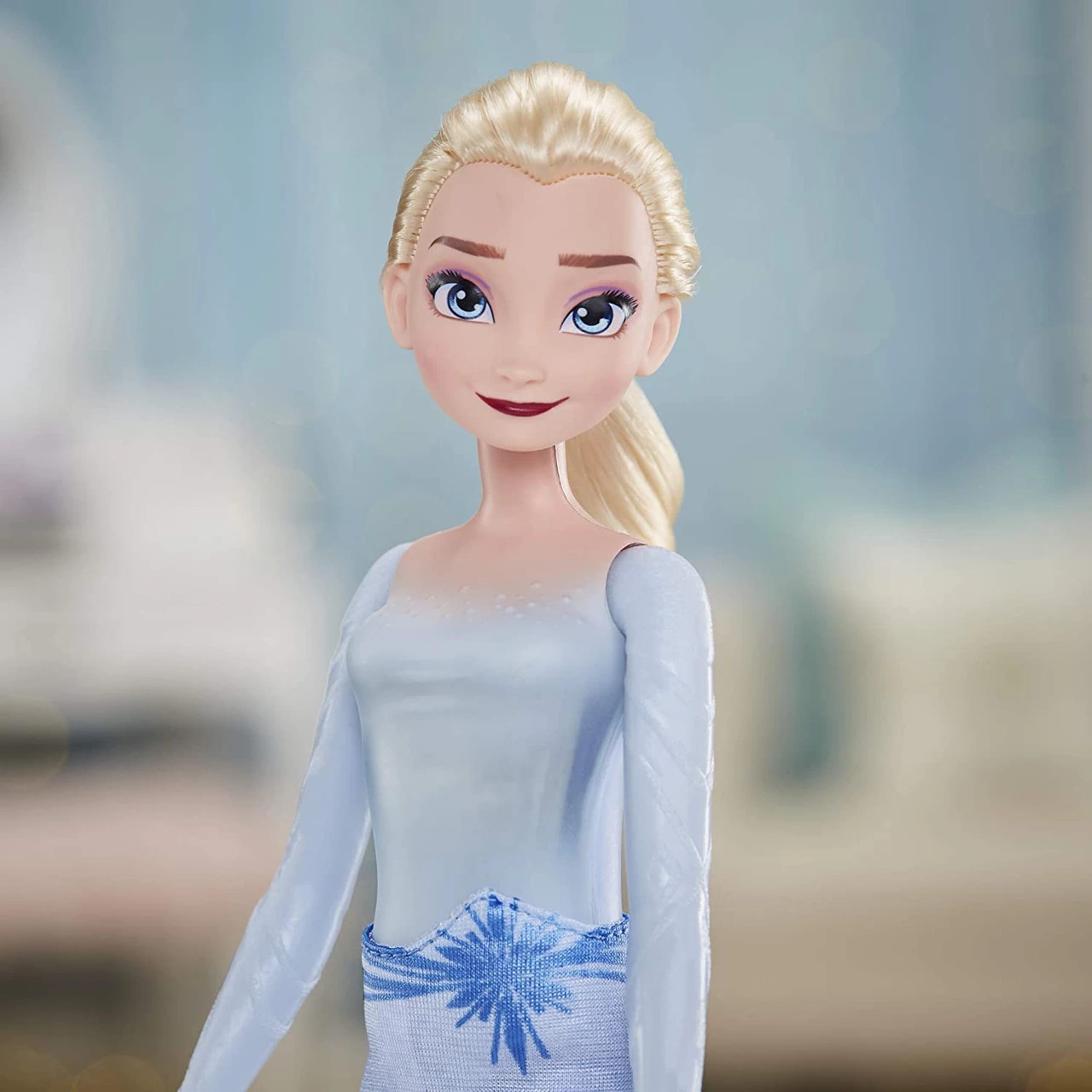 Hasbro Disney Frozen 2: Splash And Sparkle Elsa Doll 10 Hasbro Disney Frozen 2: Splash And Sparkle Elsa Doll - Image 8