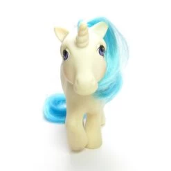 Hasbro Majesty G1 My Little Pony Unicorn From Dream Castle Playset -Hasbro Fun Toys Majesty Dream castle pony with horse shoes crown hat