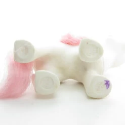 Hasbro Baby Sundance My Little Pony Beddy Bye Eyes -Hasbro Fun Toys My little pony baby sundance beddy bye eyes g1