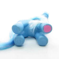 Hasbro Snowflake G3 My Little Pony Winter Ponies With Hat -Hasbro Fun Toys My little pony g3 snowflake winter ponies