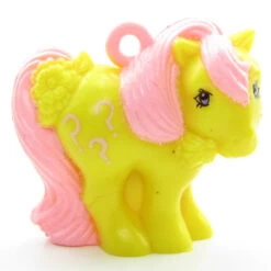 Hasbro Laugh-A-Lot My Little Pony Mommy Or Mummy Charm -Hasbro Fun Toys My little pony laugh a lot mommy mummy charm