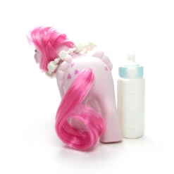 Hasbro Baby Heart Throb My Little Pony Beddy Bye Eyes -Hasbro Fun Toys Pink pegasus pony baby heart throb