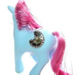 Hasbro Princess Royal Blue Sapphire Vintage G1 My Little Pony With Accessories -Hasbro Fun Toys Princess royal blue sapphire g1 my little pony