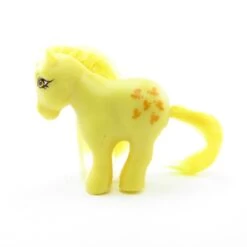 Hasbro Miniature Butterscotch & Snuzzle World's Smallest My Little Pony Retro Toy Set -Hasbro Fun Toys Retro miniature butterscotch my little pony world s smallest